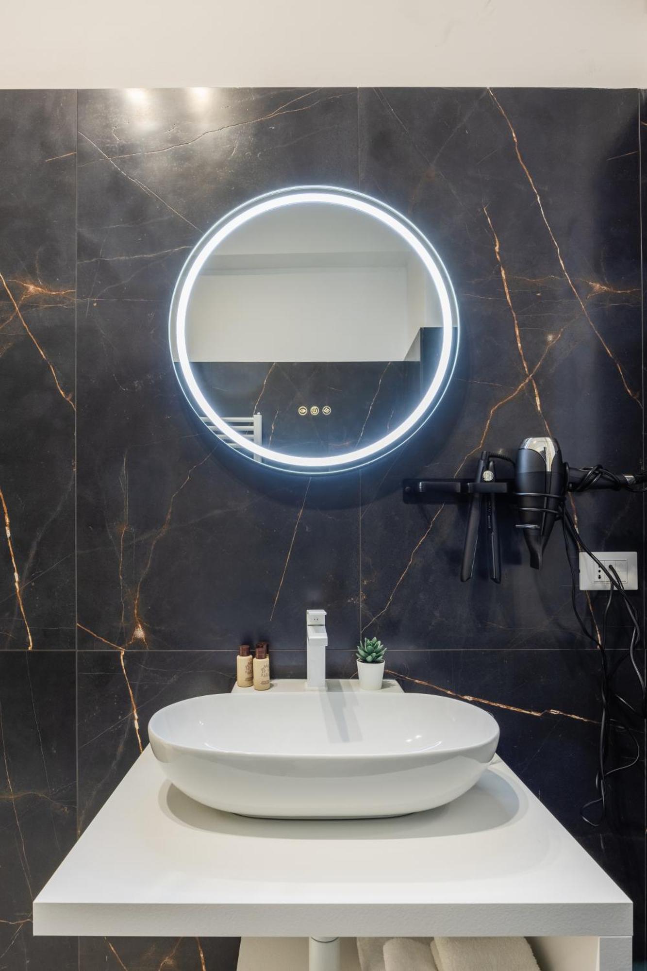 Excelsior Station Suite Bolonya Dış mekan fotoğraf