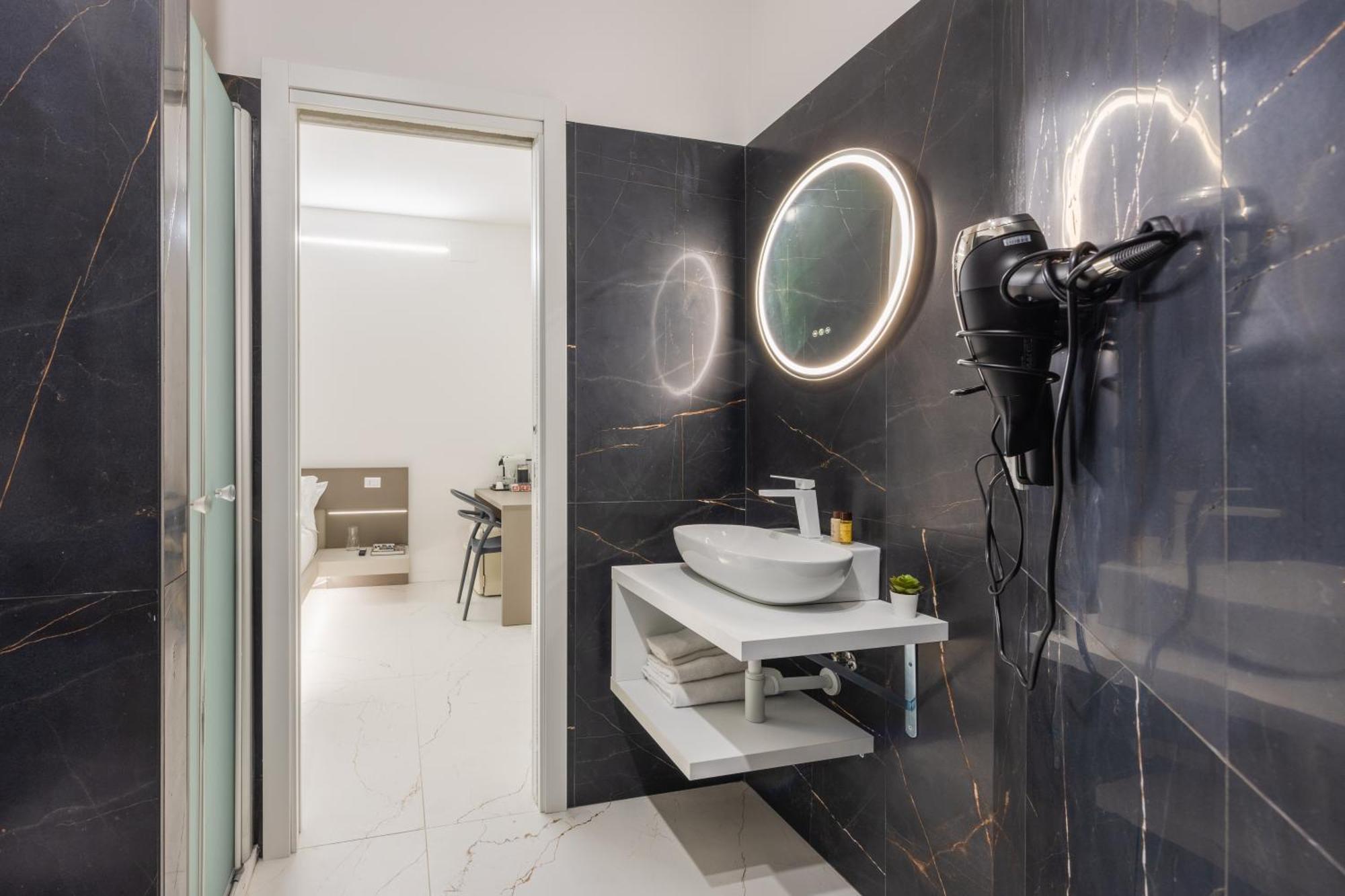 Excelsior Station Suite Bolonya Dış mekan fotoğraf
