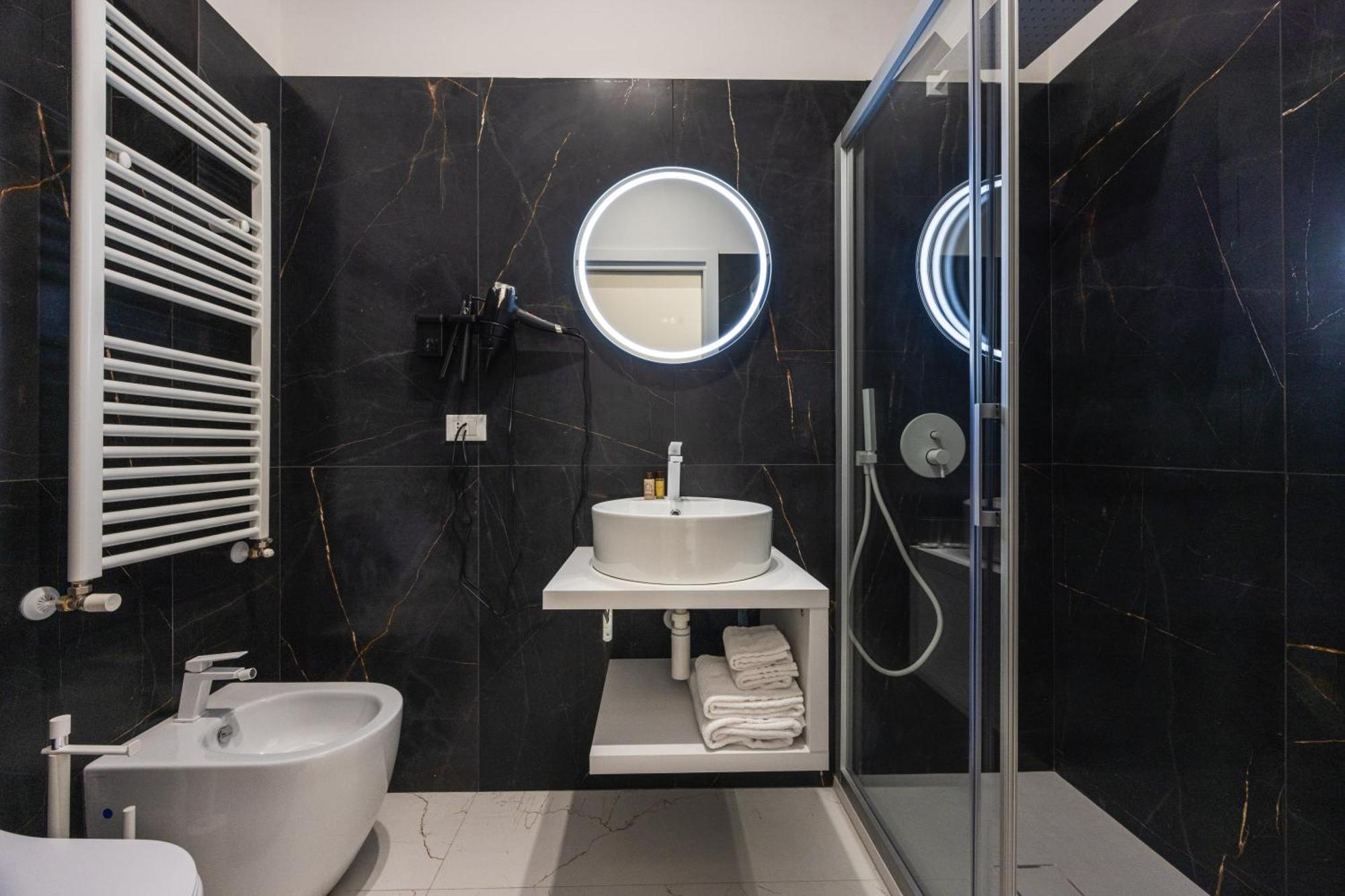 Excelsior Station Suite Bolonya Dış mekan fotoğraf